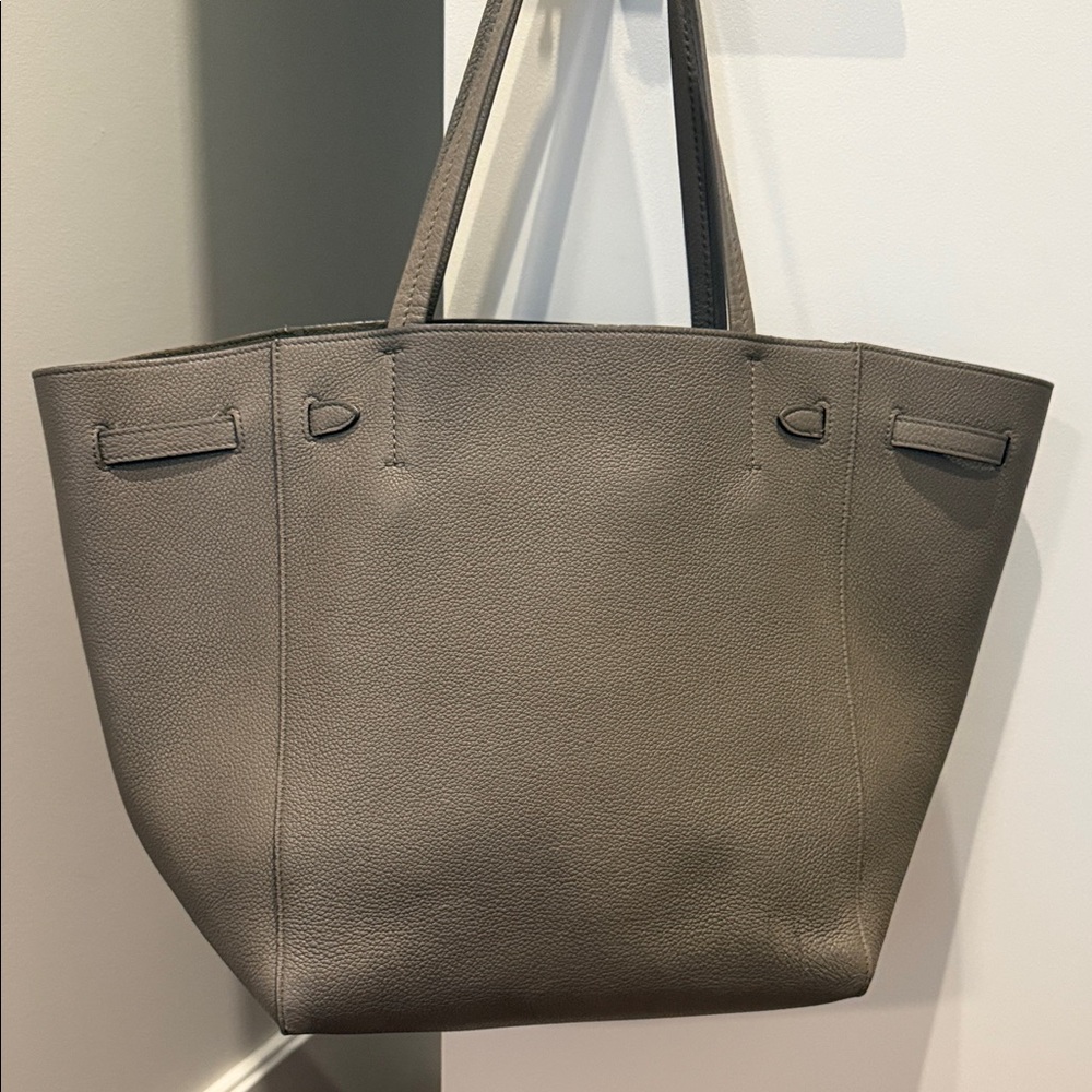 Celine Cabas Phantom Tote Bag - Picture 4 of 10